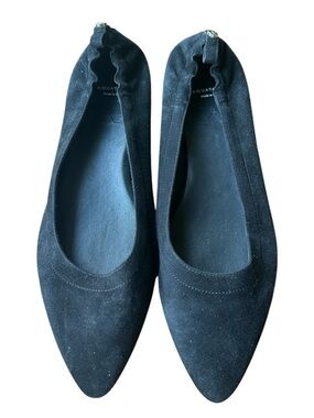 Aquatalia Low Heel Black Suede Slip-On Shoes Italian Made US Women's 7.5